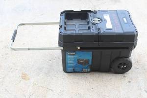 lot 123 image: HART MASTER LOADER TOOL CHEST ON WHEELS