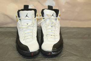 lot 127 image: NIKE AIR JORDAN RETRO 12 TAXIS SIZE MEN 12