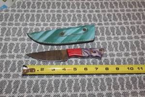 lot 105 image: DAMACAS STEEL HUNTING KNIFE WITH CUSTOM HAND CARVED HANDLE