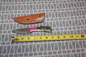 lot 106 image: DAMACAS STEEL HUNTING KNIFE WITH CUSTOM HAND CARVED HANDLE