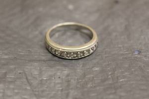 lot 161 image: STERLING SILVER RING WITH CLEAR STONES STAMPED 925 , WT 4.9G  SEE PICS