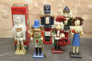 lot 168 image: TOTAL OF 6 ASSORTED NUT CRACKERS 10-12 SEE PICS
