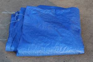lot 172 image: BLUE LARGE TARP 20 x 20