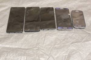 lot 182 image: TOTAL OF 5 LGSAMSUNG CELL PHONES