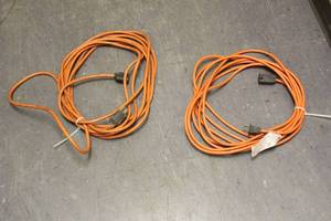 lot 183 image: TOTAL OF 2 -25FT ORANGE EXTENSION CORDS