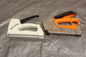 lot 48 image: TOTAL OF 2 HEAVY DUTY STAPLERS , COBRA &amp SUREBONER&nbsp