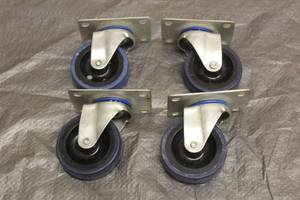 lot 43 image: TOTAL OF 4 INDIA 3 CASTERS , 66360