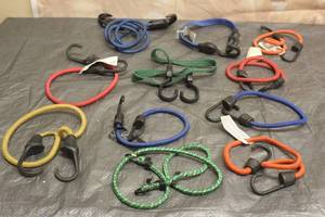 lot 41 image: TOTAL OF 11 BUNGEE CORDS