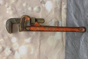 lot 7 image: RIDGID 18 HEAVY DUTY PIPE WRENCH&nbsp