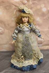 lot 138 image: VINTAGE PORCELAIN COLLECTION DOLL CAROLINE WITH STAND  SEE PICS&nbsp