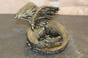 lot 157 image: ANTIQUE GRINNING GARGOYLE SILVER CURLED DRAGON SCULPTURE DICE HOLDER No 29119&nbsp