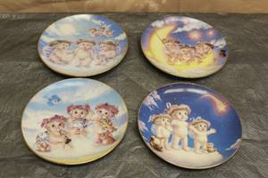 lot 163 image: VINTAGE SET OF 4 THE HAMILTON COLLECTION 1994 &amp 1995 PLATES FROM THE DREAMSICLES  SEE PICS&nbsp