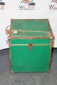 lot 166 image: VINTAGE GREEN STORAGE CHEST , 16 X 16 X 16