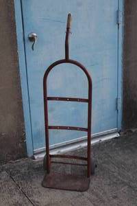 lot 180 image: DOLLY HAND TRUCK