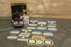 lot 184 image: VINTAGE VIEW MASTER IN ORIGINAL BOX WITH 18 VIEW MASTER REELS  SEE PICS&nbsp