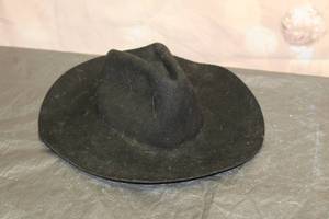 lot 188 image: BLACK FELT WESTERN HAT&nbsp