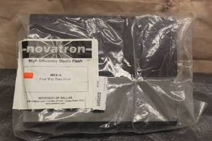 lot 116 image: NOVATION HIGH EFFICIENCY STUDIO FLASH 4011-A FOUR WAY BARN DOOR PHOTO TOOL&nbsp