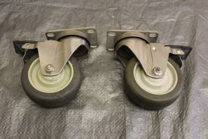 lot 207 image: TOTAL OF 2 JARVIS 4 LOCKING CASTERS&nbsp