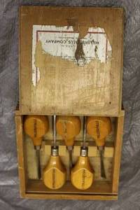 lot 222 image: MILLERS- FALLS Co - 5PC CARVING CHISEL TOOL SET WITH WOOD HANDLES IN WOOD STORAGE CASE&nbsp