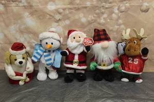 lot 275 image: TOTAL OF 5 ASSORTED&nbsp ANIMATED DANCING CHRISTMAS CHARACTERS&nbsp