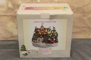 lot 283 image: ANIMATED MUSICAL REINDEER LODGE IN ORIGINAL BOX&nbsp