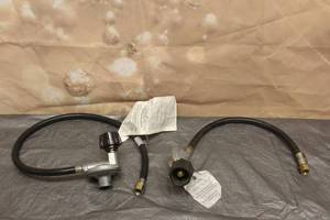 lot 287 image: TOTAL OF 2 L.P GAS REGULATORS WITH HOSE - NINGBO WANAN RA329 &amp KEYGAS KR-106A&nbsp