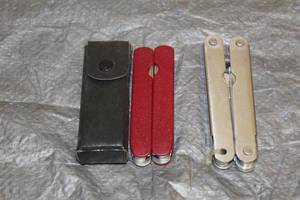lot 162 image: 2 MULTI TOOLS SEE PICS