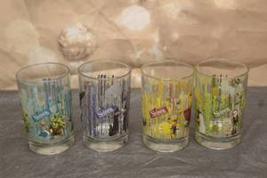 lot 29 image: 4 MCDONALDS 2010 DREAMWORKS SHREK FOREVER AFTERCOLLECTOR GLASSES