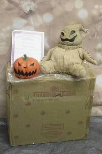 lot 31 image: THE ASHTON DRAKE GALLERIES NIGHTBEFORE CHRISTMAS BABY COLLECTION OOGIE BOOGIE WITH C.O.A