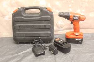 lot 56 image: BLACKAND DECKER PS1800DRILL WITH BATTERYCHARGERCASE