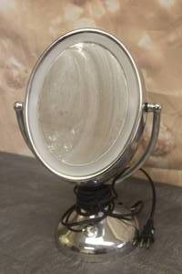lot 59 image: CONAIR BE1BLC DOUBLE SIDED LIGHTED MAGNIFYING VANITY MIRROR