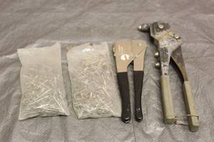lot 99 image: 2 SWINGLINE RIVETERS MODELS 36067 ANDCT-2 WITH 2 BAGS OF RIVETS
