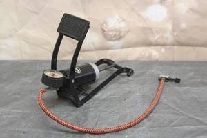 lot 104 image: SLIME TIRE INFLATOR FOOT PUMP