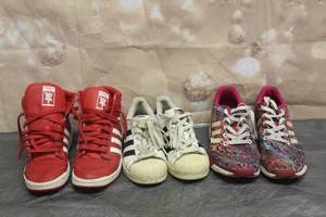 lot 142 image: 3 PAIR ADIDAS SHOES SIZES 4, 5 12 AND 6 12 SEE PICS