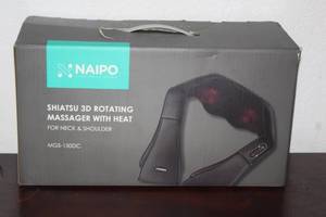 lot 204 image: NAIPO SHIATSU 3D ROTATING MASSAGER WITH HEAT