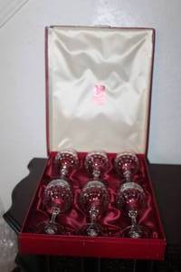 lot 216 image: SET OF 6 NEVER USED CRISTALLERIE ZWIESEL GERMANY WINE GLASSES IN STORAGE CASE