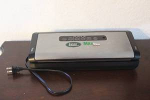 lot 220 image: MAXVAC 100 VACUUM SEALER