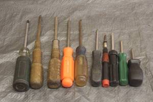 lot 74 image: LOT OF 10 ASSORTED PHILLIPS HEAD SCREWDRIVERS