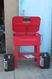 lot 9 image: 20 GALLON ELECTRIC PARTS WASHERS WITH 2 FULL JUGS OF PARTS WASHER SOLVENT