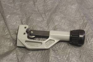 lot 130 image: PROLINE SUPERIOR ST-1200 ENCLOSED FEEDING TUBE CUTTER