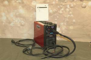 lot 154 image: CENTURY FC-90 WELDER WITH MANUAL