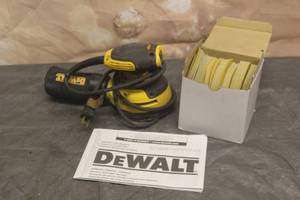 lot 160 image: DEWALT RANDOM ORBIT PALM SANDER DWE6421 WITH SANDING DISC P400