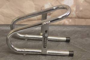 lot 192 image: PITBOSS MOTORSPORTS WHEEL CHUCK