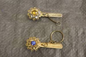lot 216 image: 2 VINTAGE 1960S KINGS KEY FINDERS