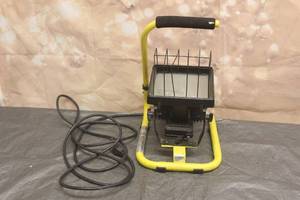 lot 225 image: POWER GLOW 500WATTS