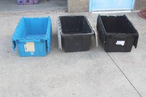 lot 262 image: 3. INDUSTRIAL STRENGTH HINGED LID TOTES