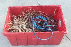 lot 267 image: GENEROUS AMOUNT OF ASSORTED SPEAKER WIRE AND RCA JACKS