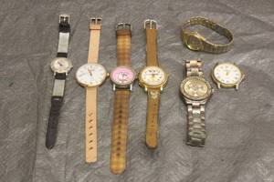 lot 252 image: 7 ASSORTED WATCHES