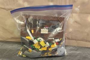 lot 281 image: BAG OF LEGOS