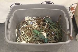 lot 282 image: 20 PLUS INDOOR EXTENSION CORDS TOTE NOT INCLUDED